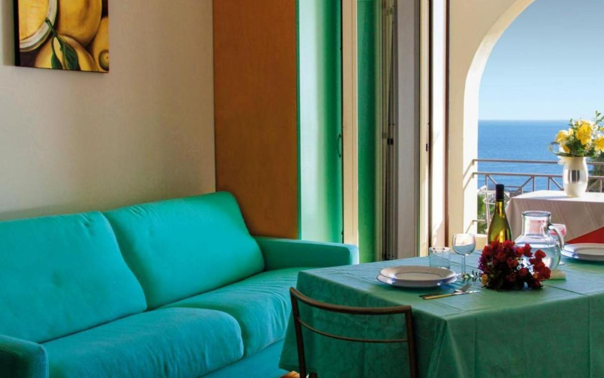 Oasi D'Oriente Aparthotel Santa Cesarea Terme Kültér fotó