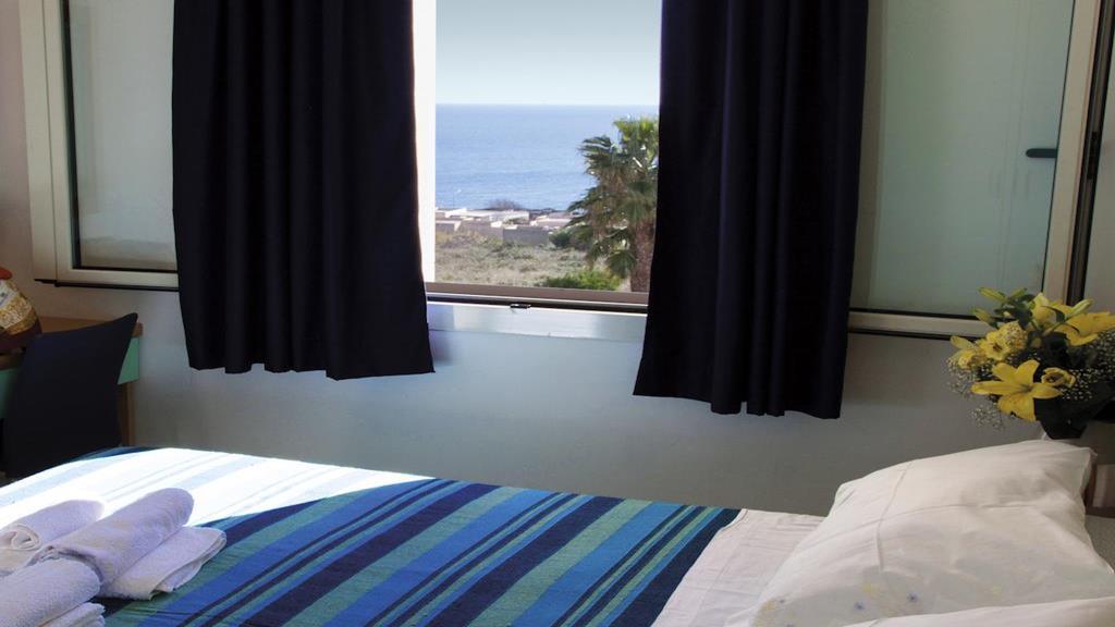Oasi D'Oriente Aparthotel Santa Cesarea Terme Kültér fotó